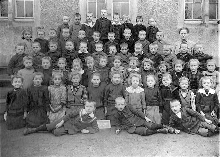 Klassenfoto der 4. Klasse im Jahre 1912 