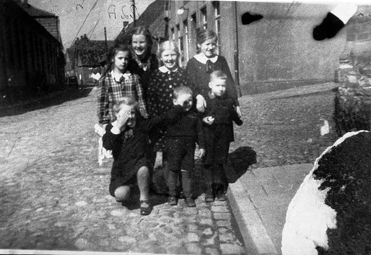 Kinder Hövelmann, Stumpe und Steinhoff in der Nordstraße 