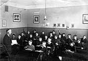 Eine Schulklasse der Volksschule (Schulzeit 1931-1939) 