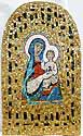 Madonna mit Kind, Mosaik im Turmfenster der Kirche 